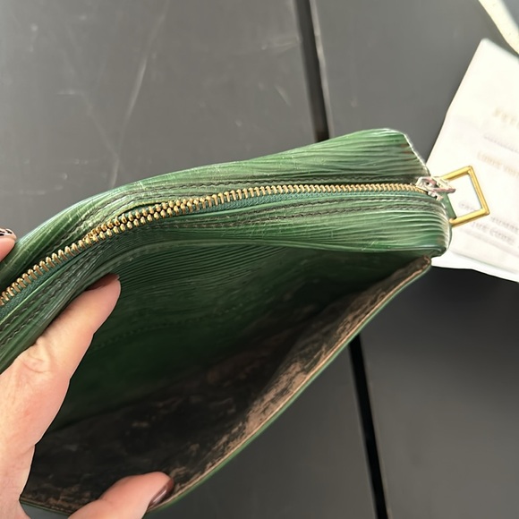 Louis Vuitton crossbody no strap - Picture 9 of 13